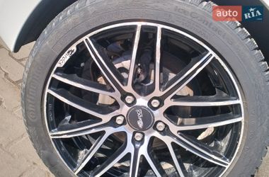 Хэтчбек Mazda 3 2014 в Шептицькому