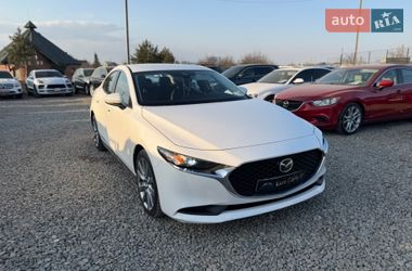 Седан Mazda 3 2021 в Ивано-Франковске