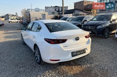 Седан Mazda 3 2021 в Ивано-Франковске