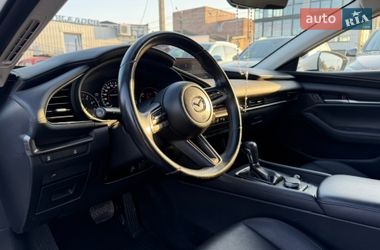 Седан Mazda 3 2021 в Ивано-Франковске