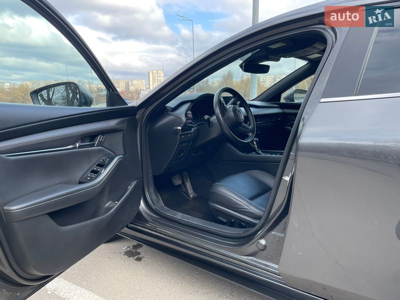Хэтчбек Mazda 3 2022 в Виннице