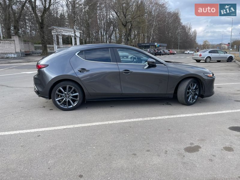 Хэтчбек Mazda 3 2022 в Виннице