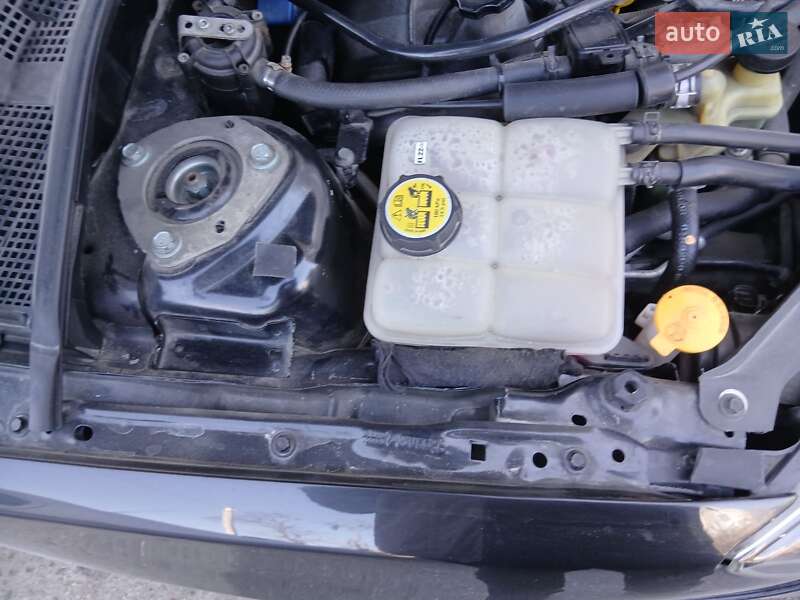 Хэтчбек Mazda 3 2008 в Кропивницком