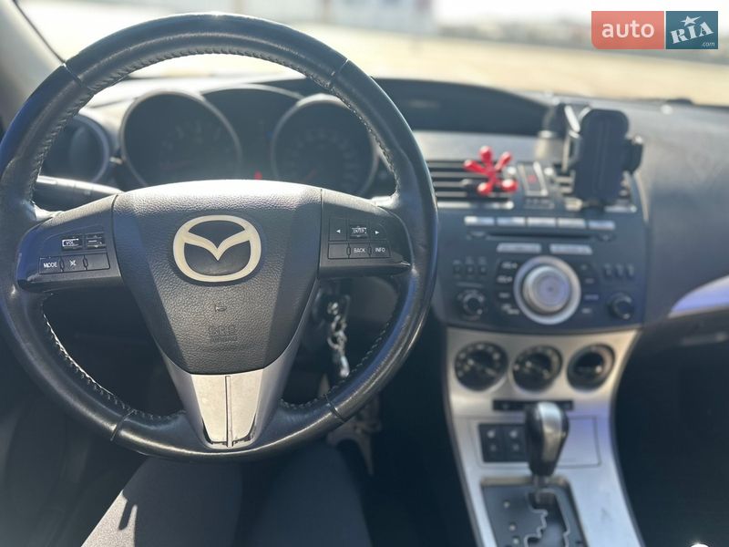Хэтчбек Mazda 3 2010 в Одессе