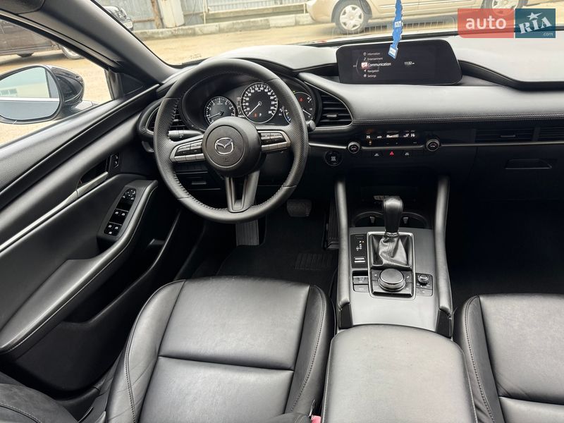 Хэтчбек Mazda 3 2021 в Киеве
