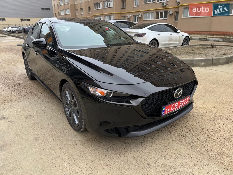 Хэтчбек Mazda 3 2021 в Киеве