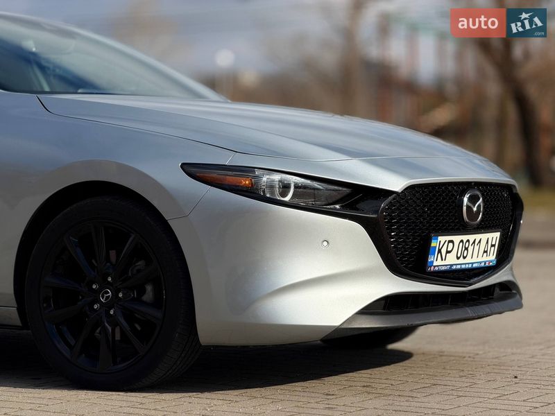 Хэтчбек Mazda 3 2023 в Запорожье