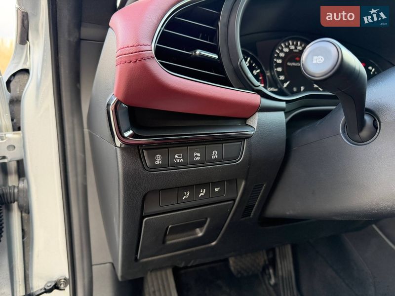 Хэтчбек Mazda 3 2023 в Запорожье