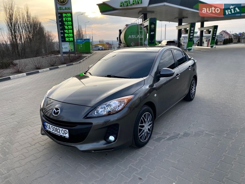Седан Mazda 3 2011 в Киеве