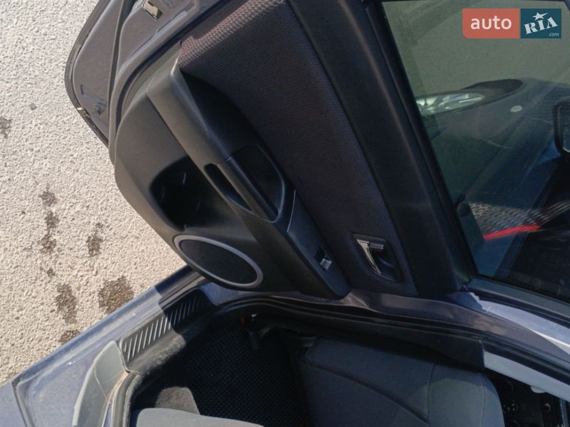 Седан Mazda 3 2008 в Полтаве