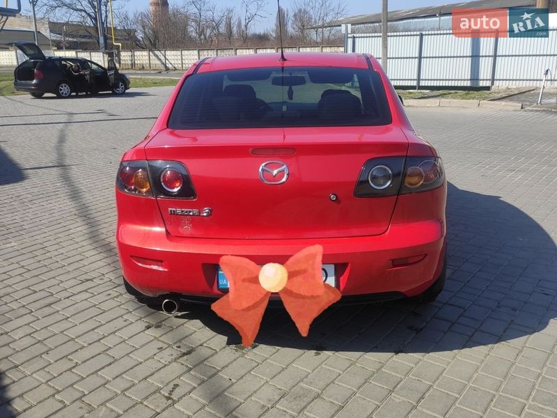 Седан Mazda 3 2006 в Мукачево