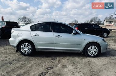 Седан Mazda 3 2006 в Смеле