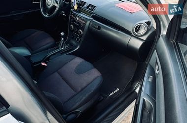 Седан Mazda 3 2006 в Смеле