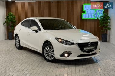 Седан Mazda 3 2014 в Киеве