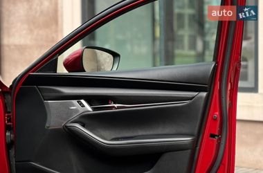 Седан Mazda 3 2018 в Николаеве