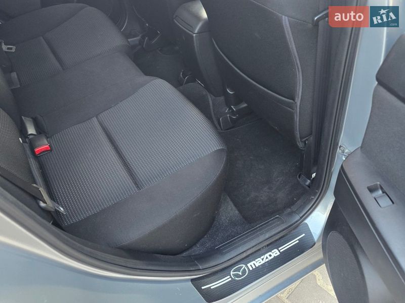 Седан Mazda 3 2012 в Киеве