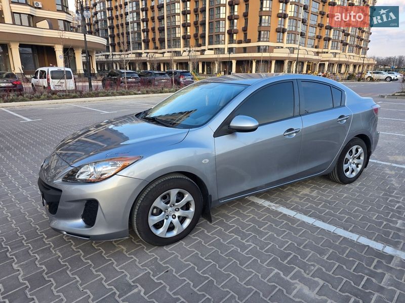 Седан Mazda 3 2012 в Киеве