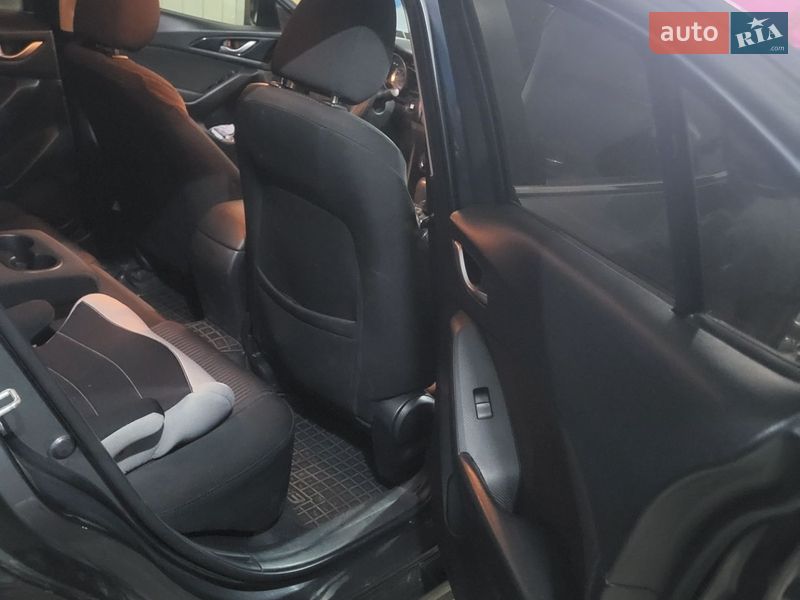 Седан Mazda 3 2015 в Краснограде фото 6 Седан Mazda 3 2015 в Краснограде