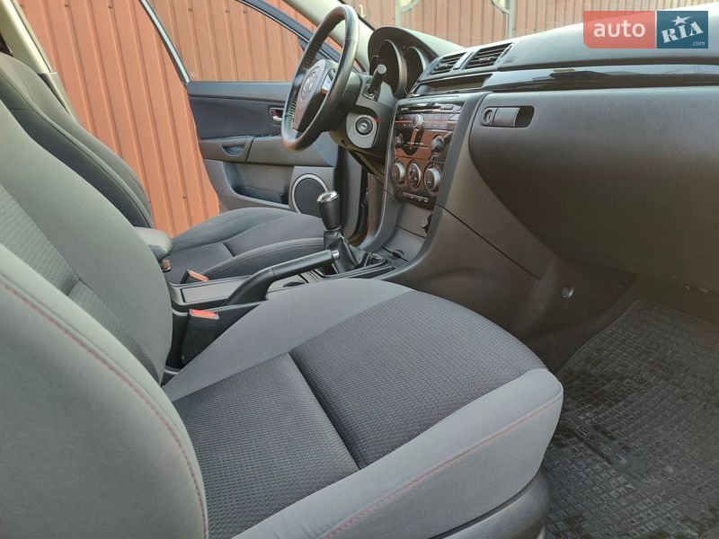Хэтчбек Mazda 3 2008 в Киеве