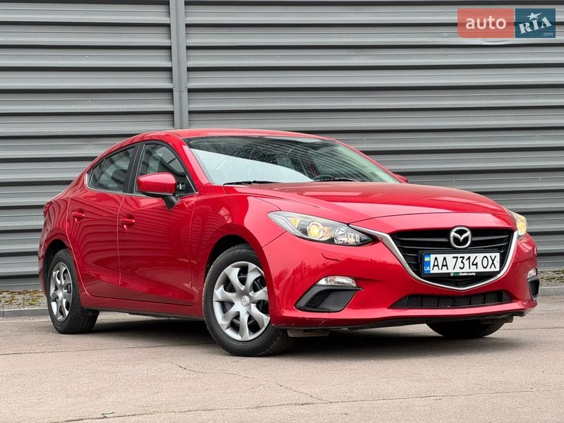 Седан Mazda 3 2015 в Сумах