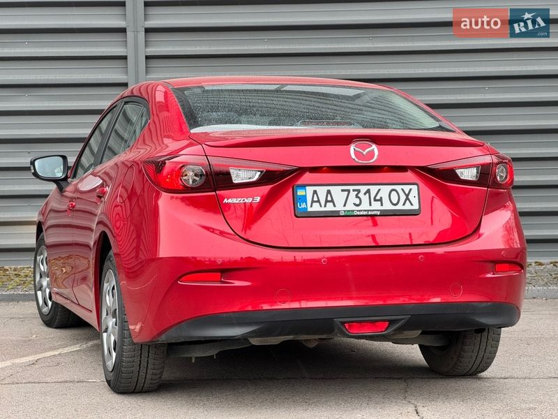 Седан Mazda 3 2015 в Сумах