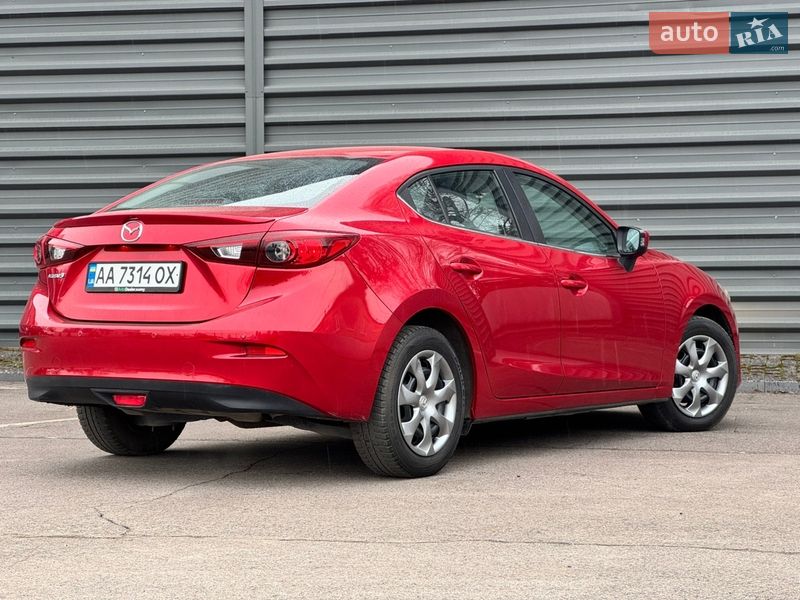 Седан Mazda 3 2015 в Сумах