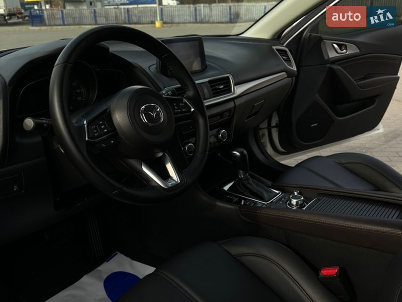 Хетчбек Mazda 3 2018 в Ковелі фото 13 Хетчбек Mazda 3 2018 в Ковелі