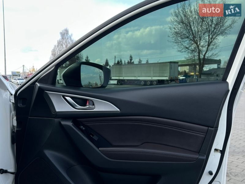 Хетчбек Mazda 3 2018 в Ковелі фото 30 Хетчбек Mazda 3 2018 в Ковелі
