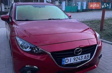 Седан Mazda 3 2015 в Вознесенске