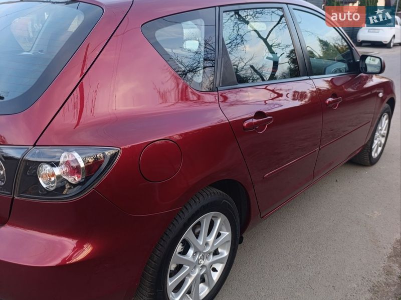 Хэтчбек Mazda 3 2008 в Луцке