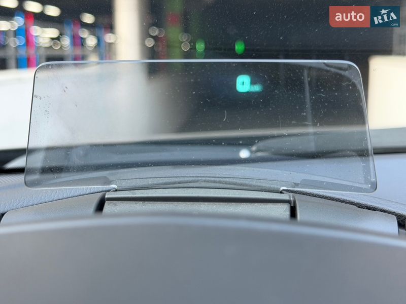 Седан Mazda 3 2014 в Киеве