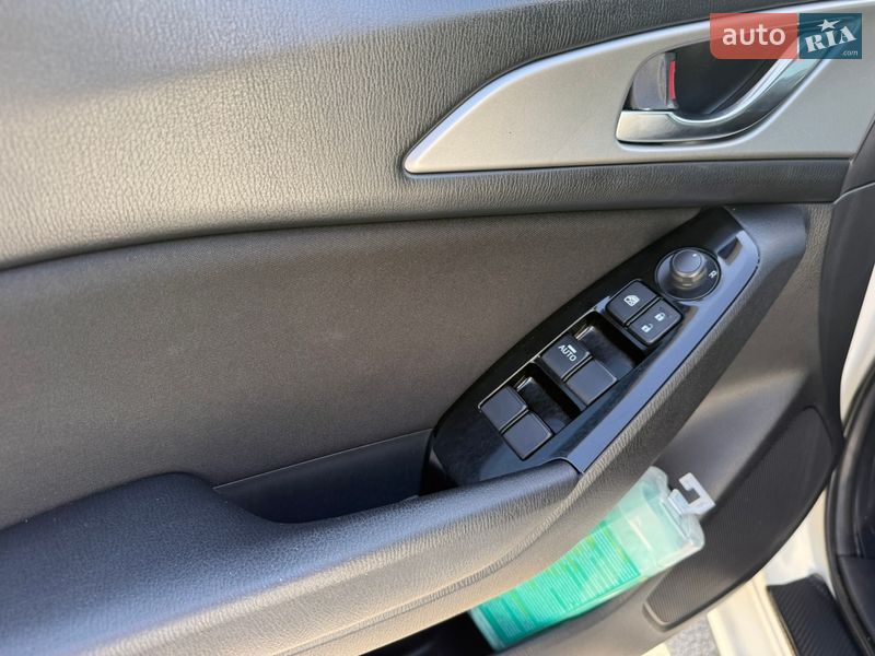 Седан Mazda 3 2016 в Днепре фото 12 Седан Mazda 3 2016 в Днепре