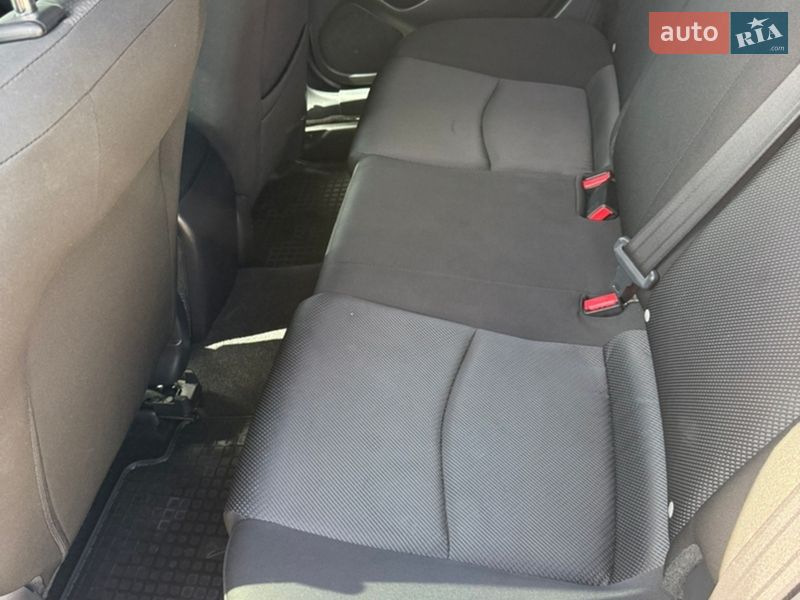 Седан Mazda 3 2016 в Днепре фото 16 Седан Mazda 3 2016 в Днепре