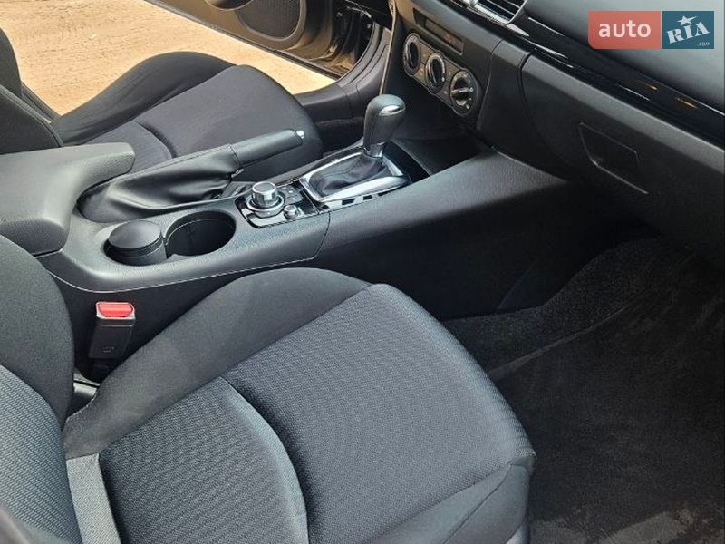 Хэтчбек Mazda 3 2016 в Львове фото 6 Хэтчбек Mazda 3 2016 в Львове