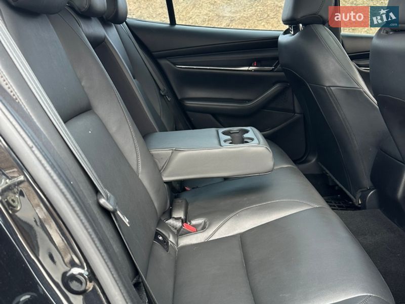 Седан Mazda 3 2022 в Киеве фото 28 Седан Mazda 3 2022 в Киеве