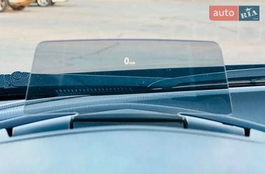 Седан Mazda 3 2014 в Днепре