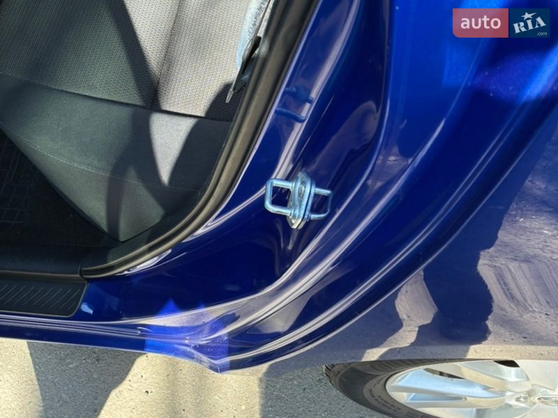 Седан Mazda 3 2006 в Дніпрі фото 10 Седан Mazda 3 2006 в Дніпрі