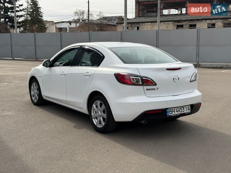 Седан Mazda 3 2011 в Киеве фото 6 Седан Mazda 3 2011 в Киеве