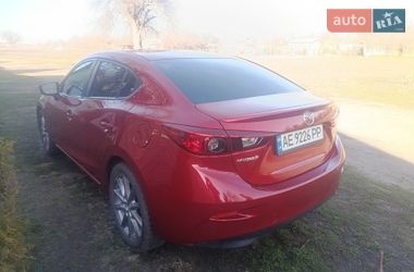 Седан Mazda 3 2018 в Валках