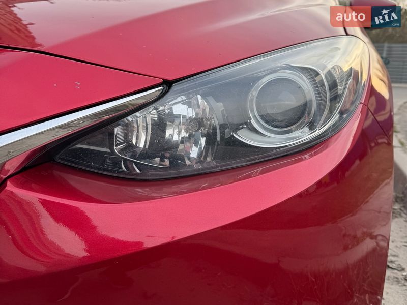 Седан Mazda 3 2015 в Львові