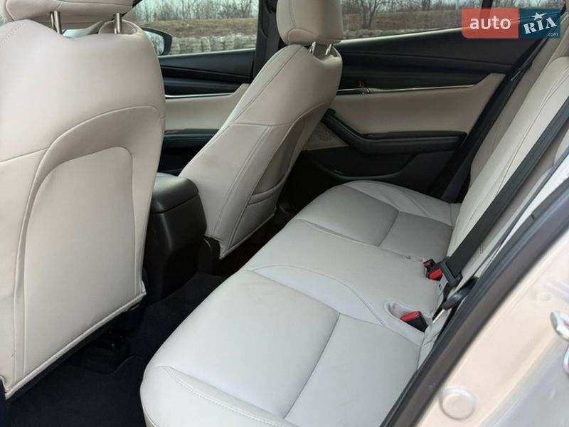 Седан Mazda 3 2024 в Коломые фото 48 Седан Mazda 3 2024 в Коломые