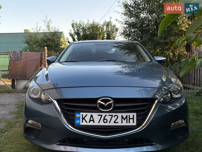 Седан Mazda 3 2015 в Києві