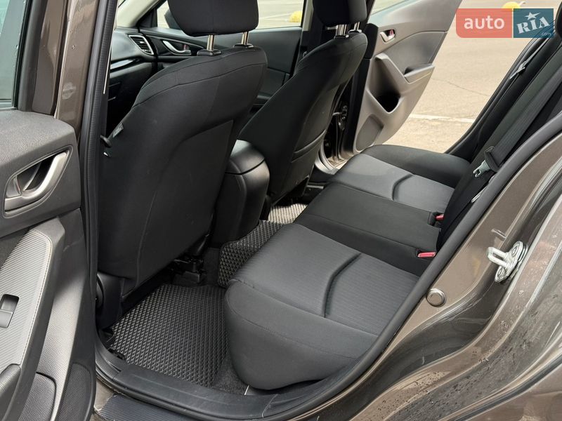 Хетчбек Mazda 3 2013 в Києві фото 10 Хетчбек Mazda 3 2013 в Києві