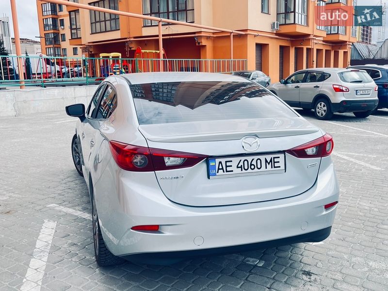 Седан Mazda 3 2018 в Дніпрі фото 3 Седан Mazda 3 2018 в Дніпрі