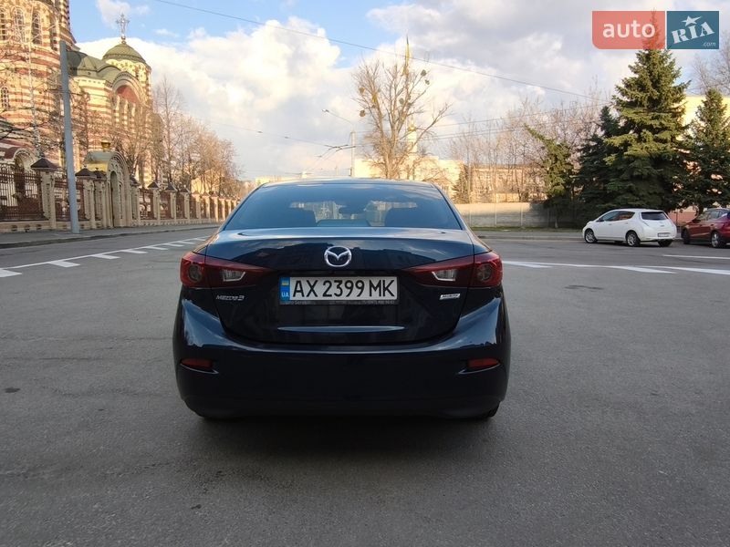 Седан Mazda 3 2017 в Харькове
