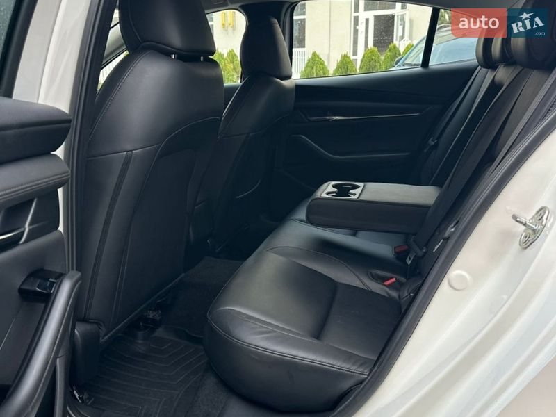 Седан Mazda 3 2020 в Києві