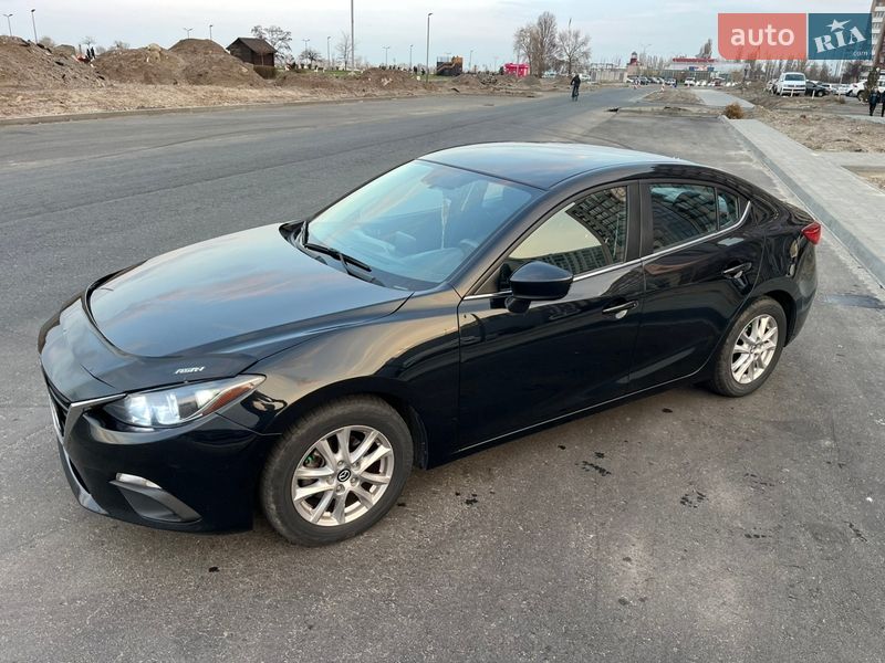 Седан Mazda 3 2015 в Черкассах