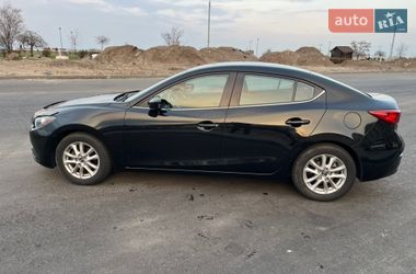 Седан Mazda 3 2015 в Черкассах