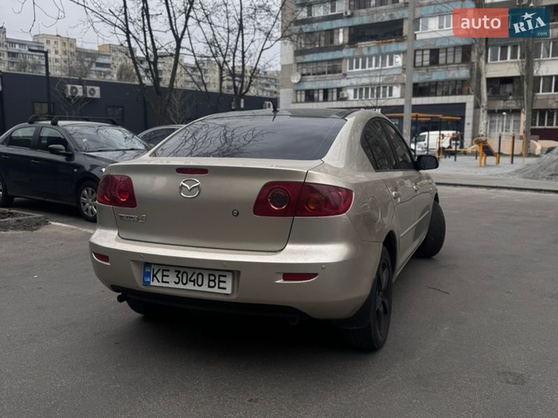Седан Mazda 3 2005 в Дніпрі