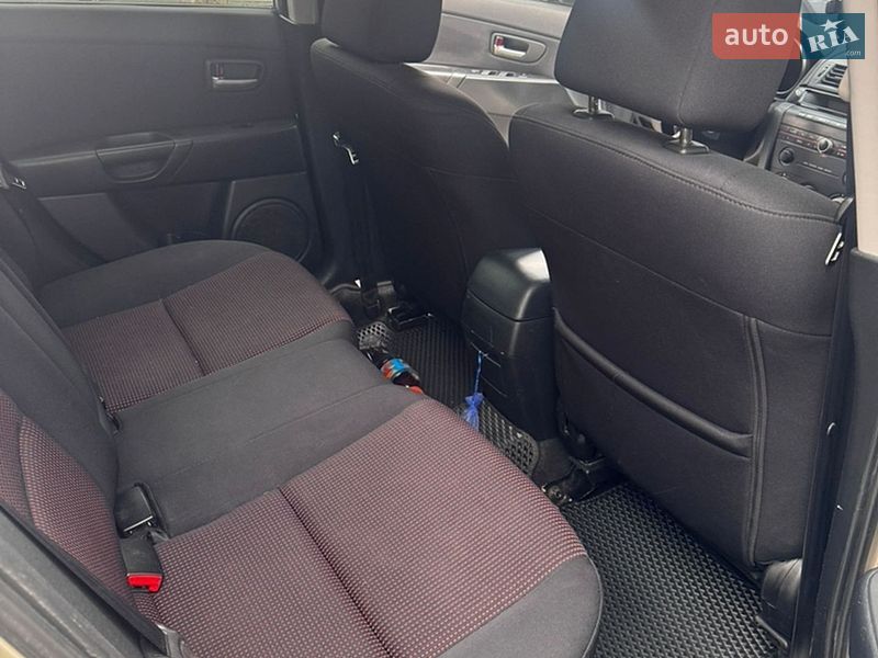 Седан Mazda 3 2005 в Дніпрі